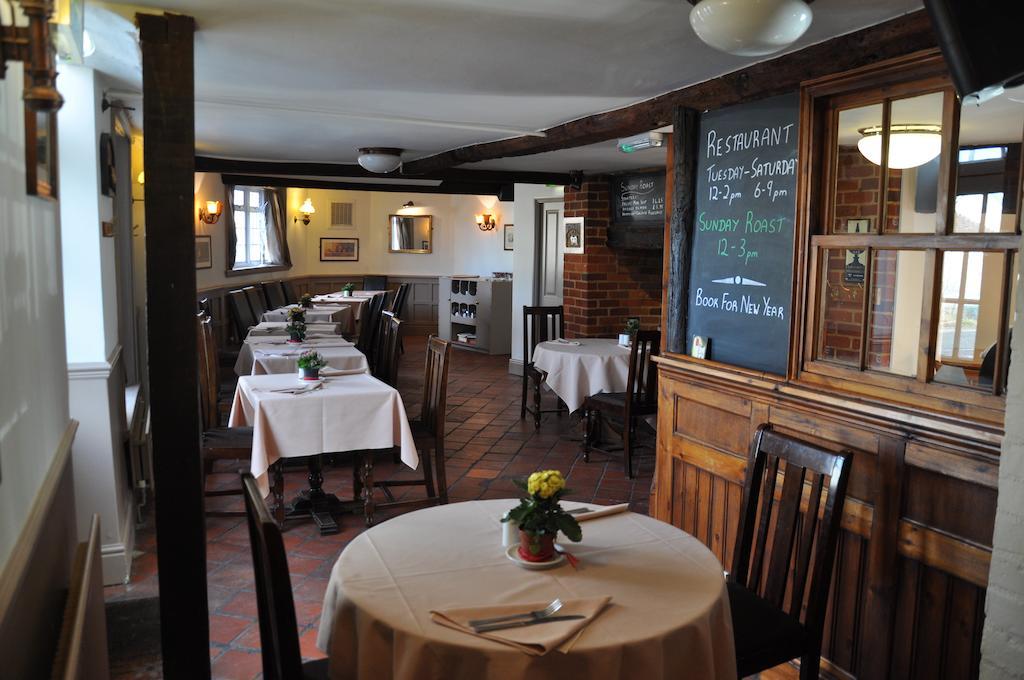 The Crown Inn Benson Zewnętrze zdjęcie